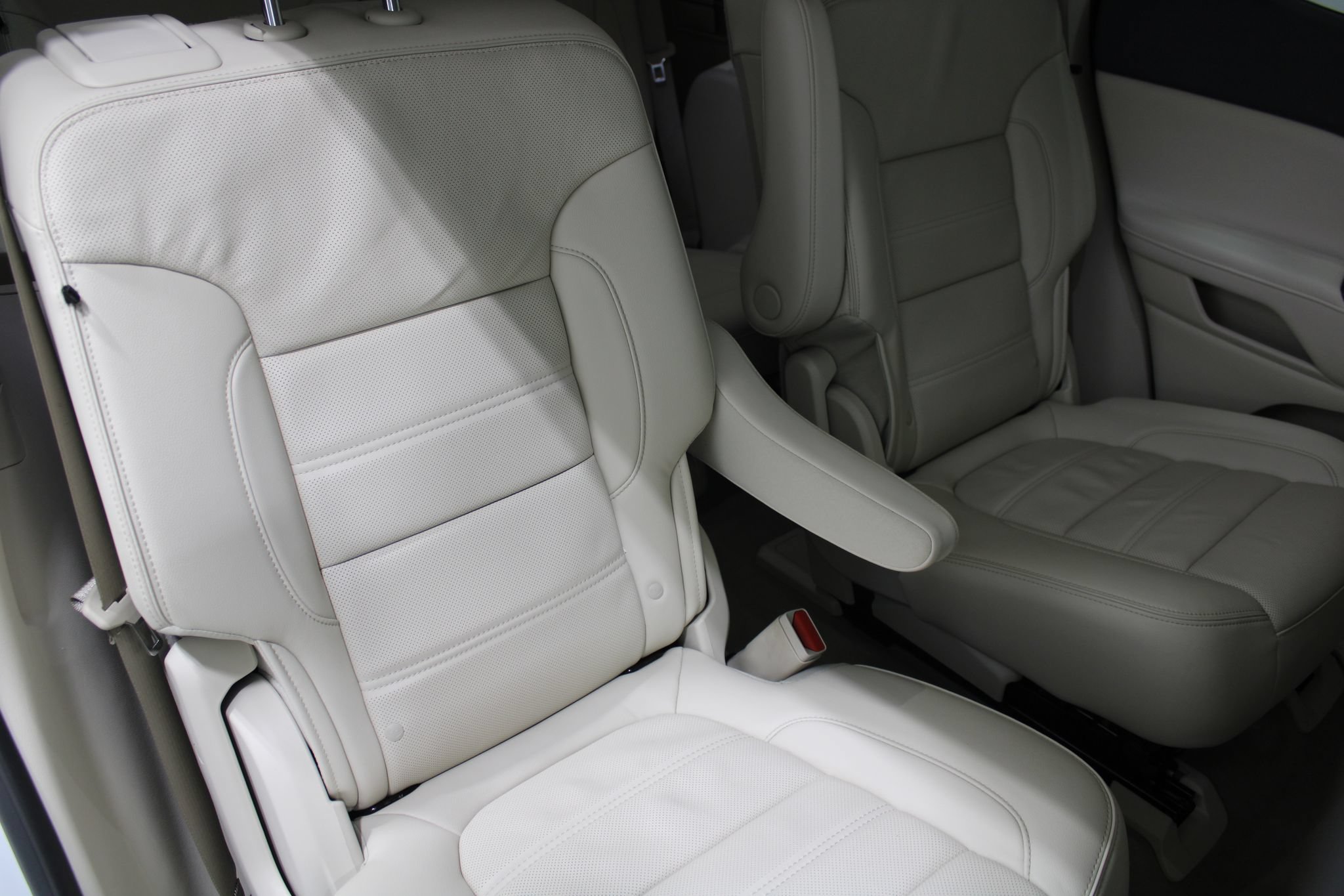Used 2023 GMC Acadia Denali AWD/4WD image 27