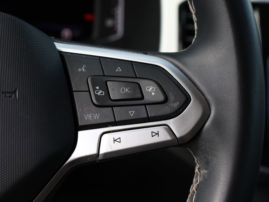 Used 2022 Volkswagen Atlas SE image 32