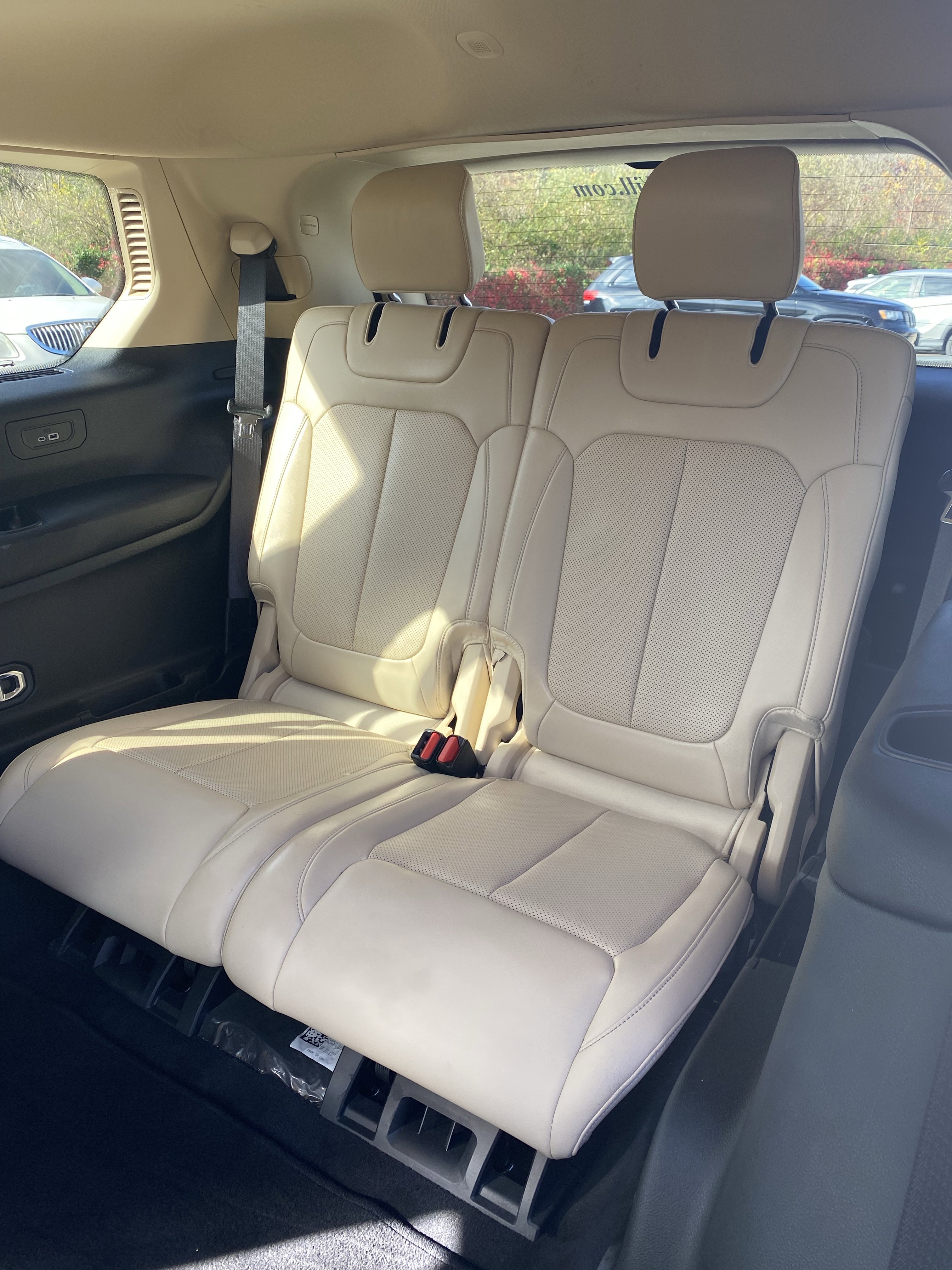 Used 2021 Jeep Grand Cherokee L Limited w/ Luxury Tech Group II image 28