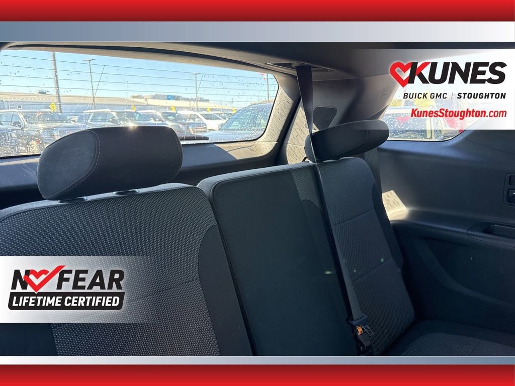 Used 2023 Chevrolet Traverse LT w/ LPO, Floor Liner Package image 48