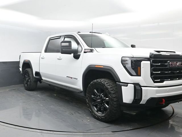 Used 2024 GMC Sierra 2500 AT4 w/ Max Trailering Package image 2