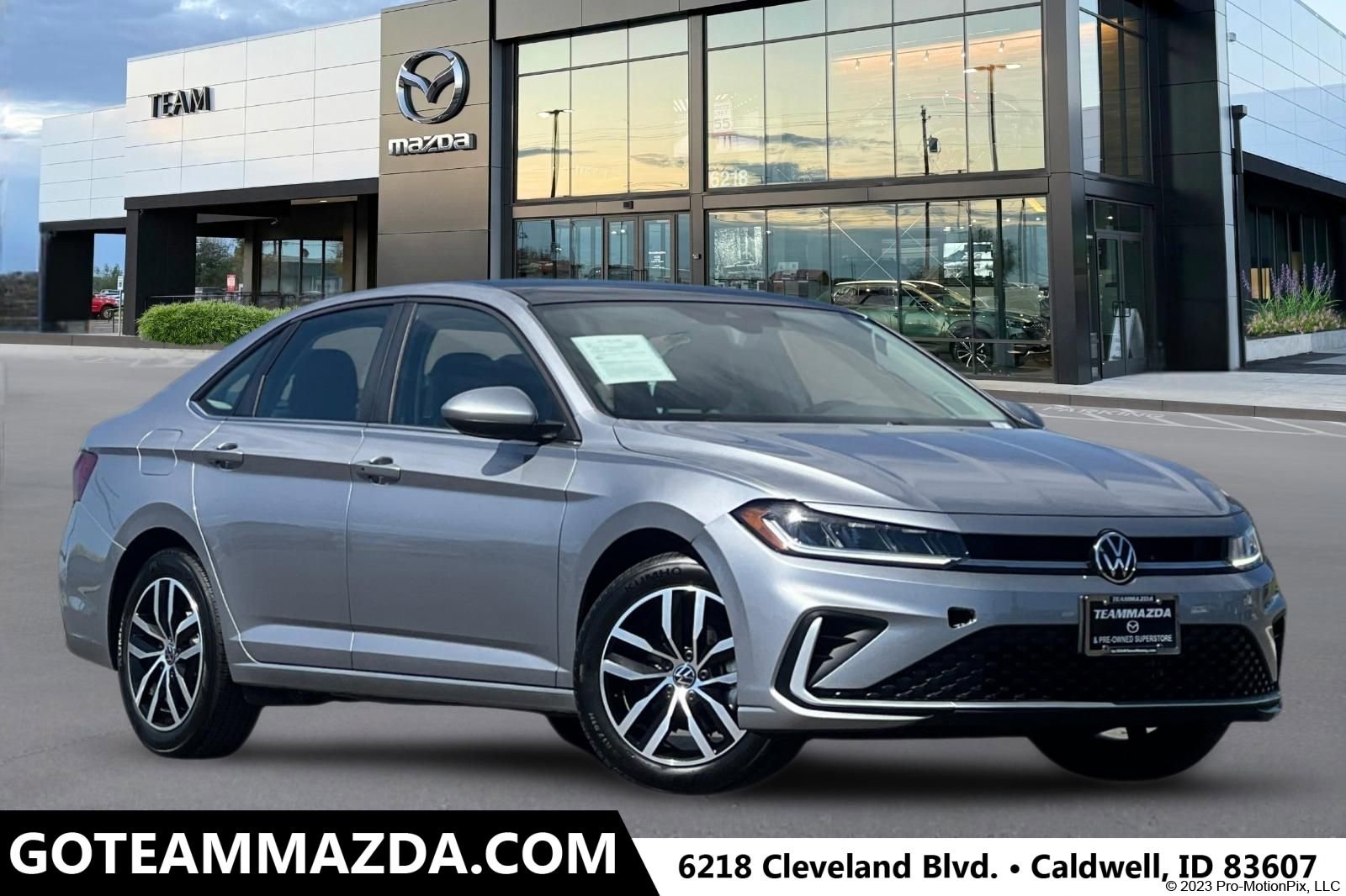Used 2025 Volkswagen Jetta SE