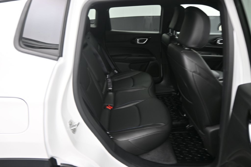 New 2027 Jeep Compass Limited AWD/4WD image 13
