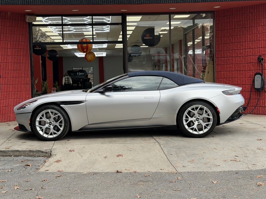 Used 2019 Aston Martin DB11 Volante image 21