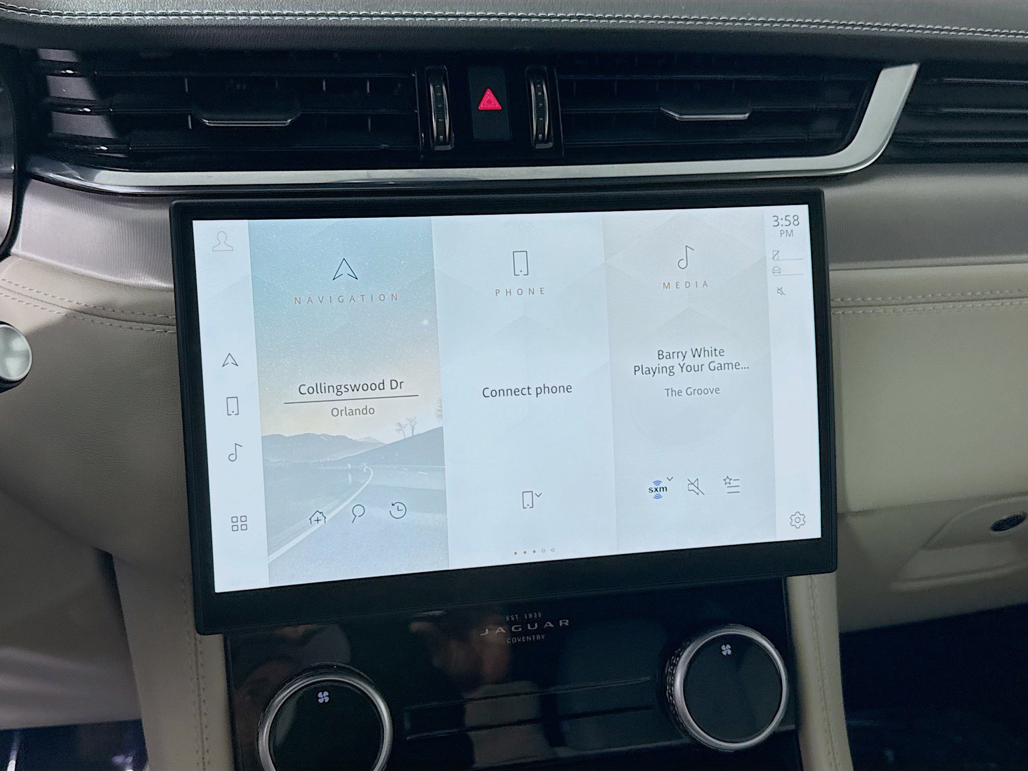 Used 2024 Jaguar F-PACE R-Dynamic S image 18