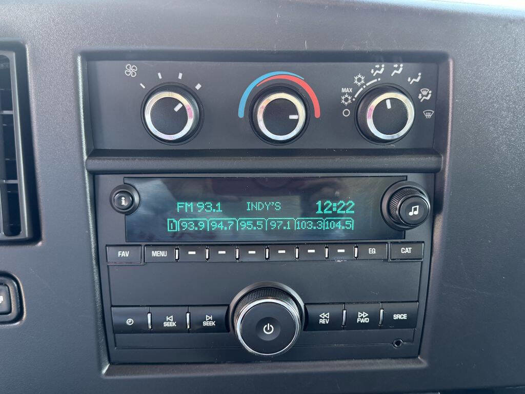 Used 2022 GMC Savana 3500 w/ Power Convenience Package image 17