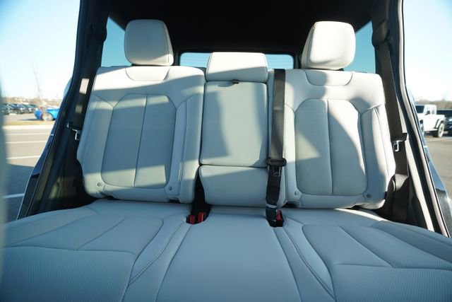 New 2026 Jeep Cherokee Limited image 31