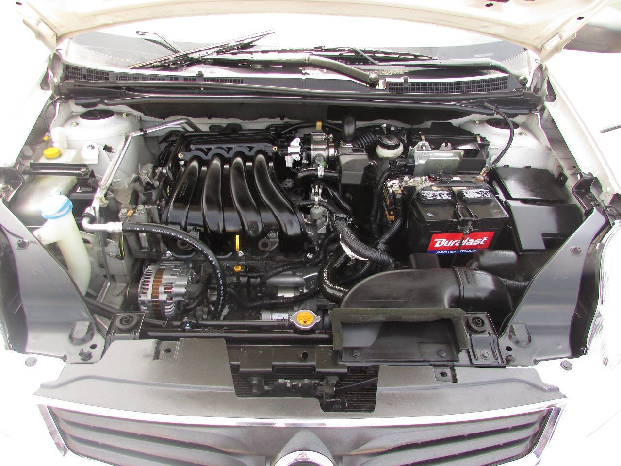 Used 2010 Nissan Sentra 2.0 SL w/ Premium Plus Pkg FWD image 26