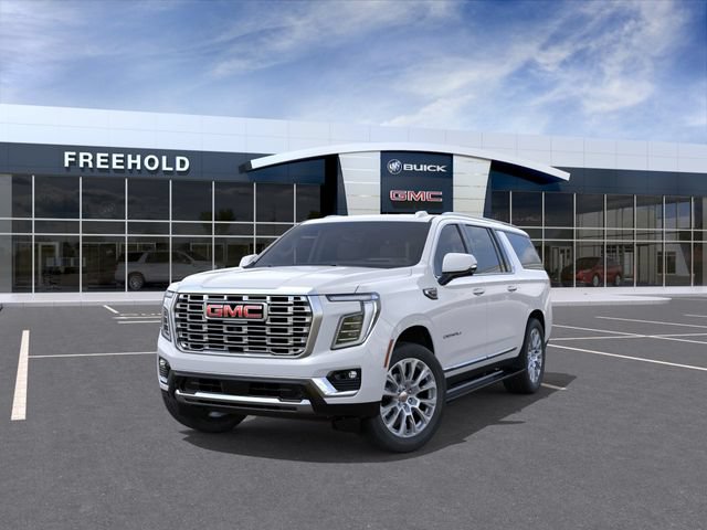 New 2026 GMC Yukon XL Denali w/ Denali Reserve Package AWD/4WD image 8