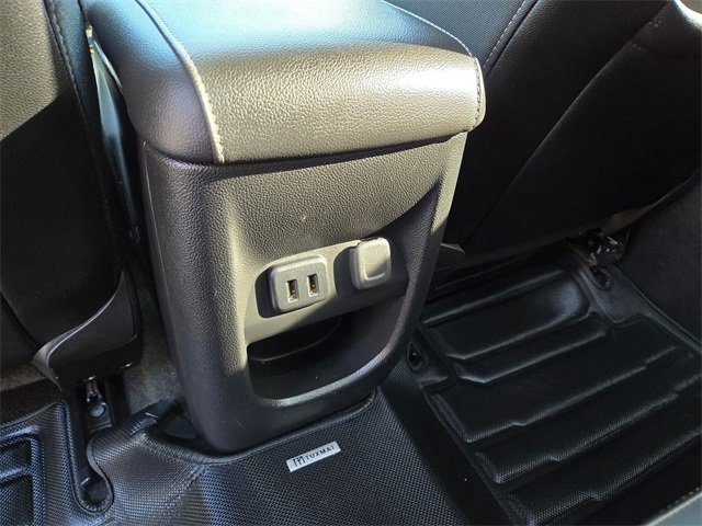 Used 2017 Chevrolet Colorado Z71 image 9