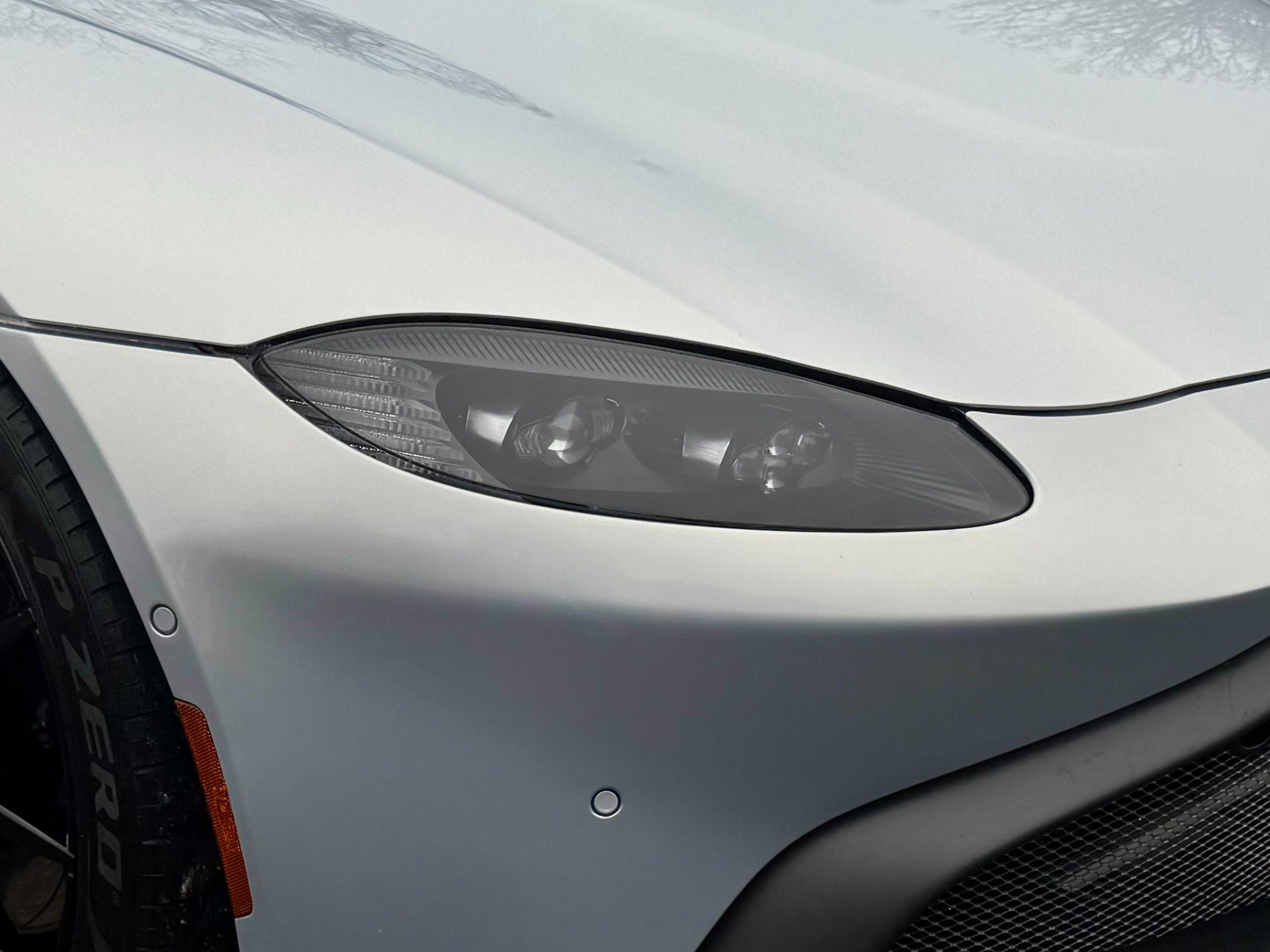 Used 2020 Aston Martin V8 Vantage Coupe image 46