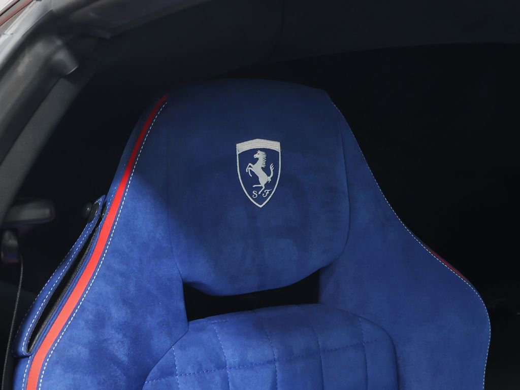 Used 2024 Ferrari 812 Competizione image 31