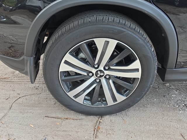 Used 2025 Mitsubishi Outlander Sport ES AWD/4WD image 5