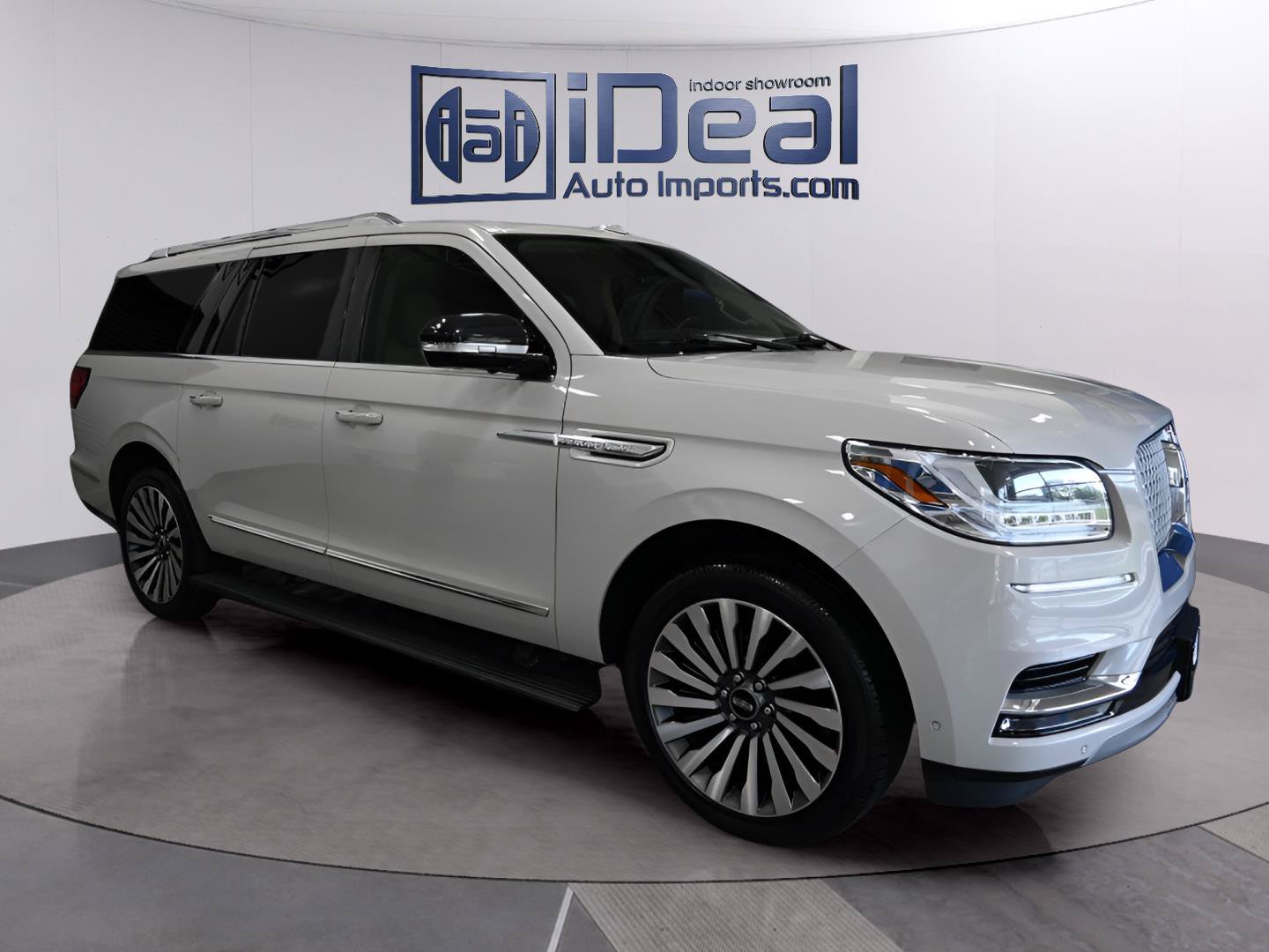 Used 2021 Lincoln Navigator L Reserve w/ Luxury Package AWD/4WD image 7
