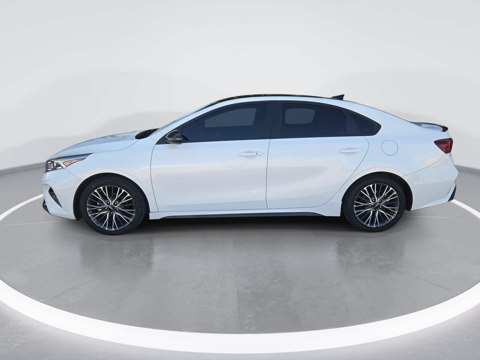 Used 2024 Kia Forte GT-Line FWD image 5