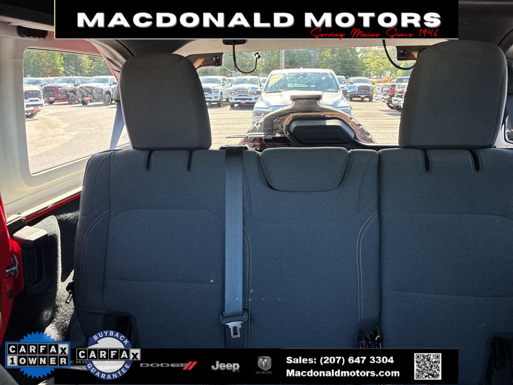Used 2024 Jeep Wrangler Willys image 25