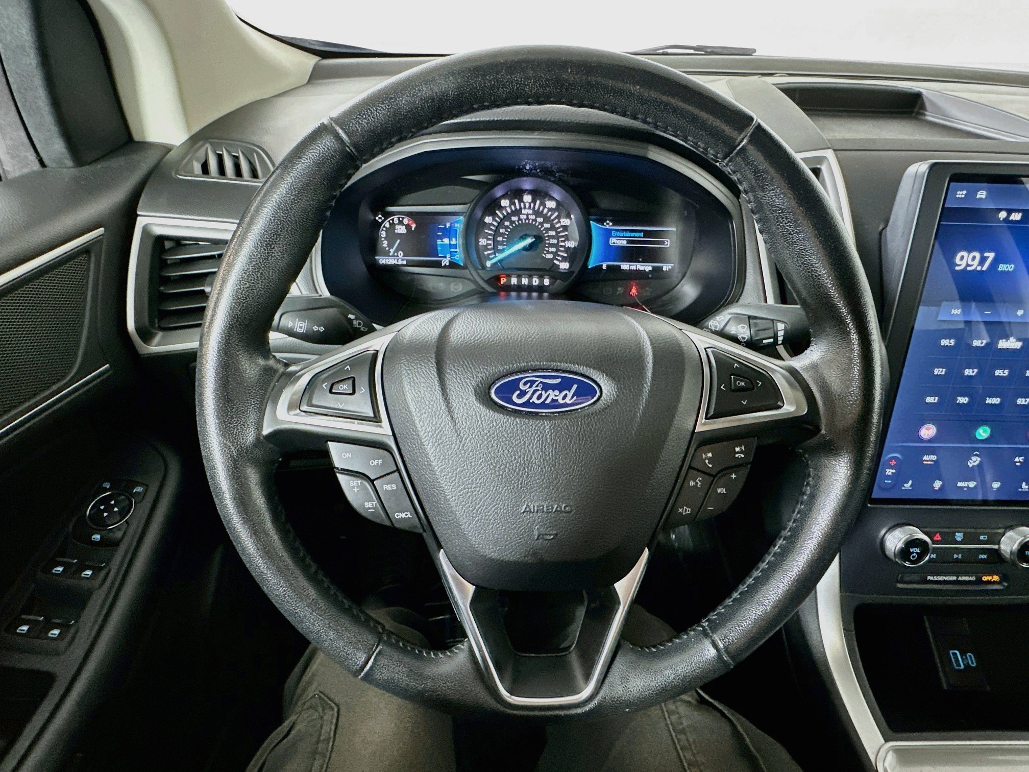 Used 2023 Ford Edge SEL AWD/4WD image 11