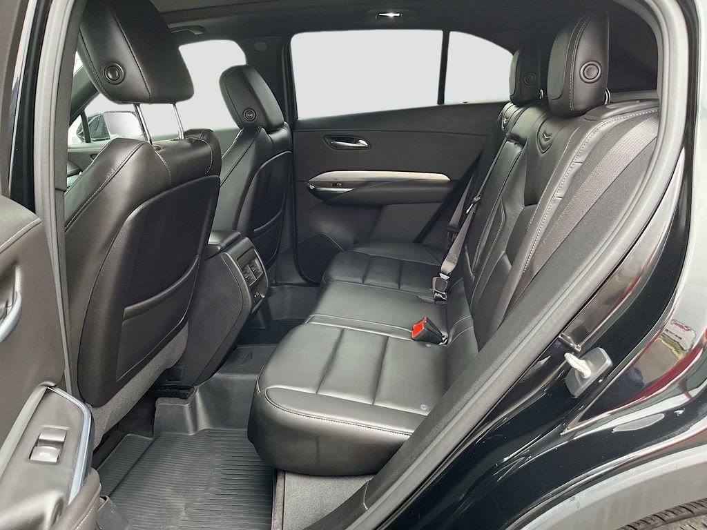 Used 2020 Cadillac XT4 Premium Luxury w/ Cold Weather Package AWD/4WD image 26
