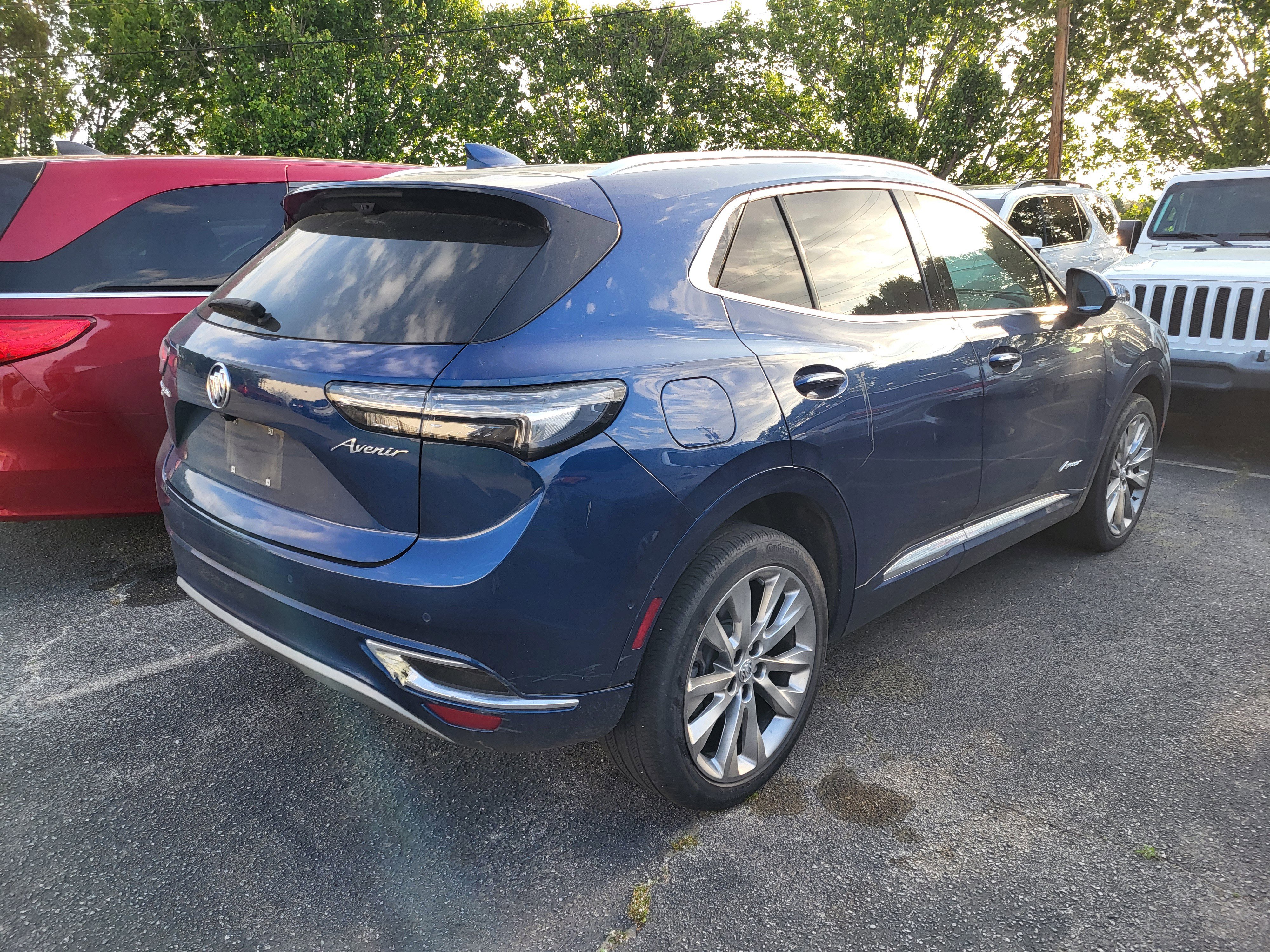 Used 2023 Buick Envision Avenir image 4