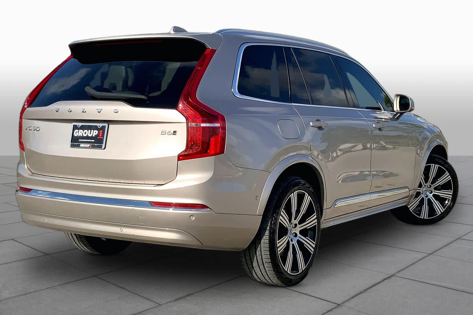 Used 2025 Volvo XC90 B6 Plus w/ Protection Package Premier AWD/4WD image 13