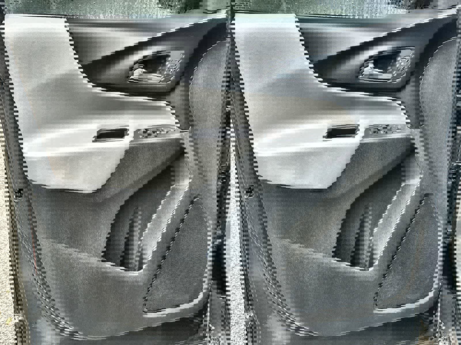 Used 2020 Chevrolet Equinox LT image 28