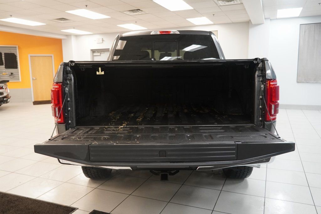 Used 2017 Ford F150 Lariat image 9