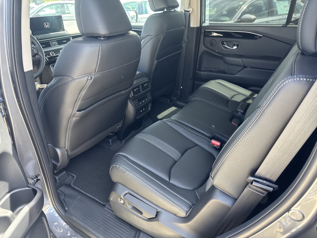 New 2026 Honda Pilot EX-L image 7