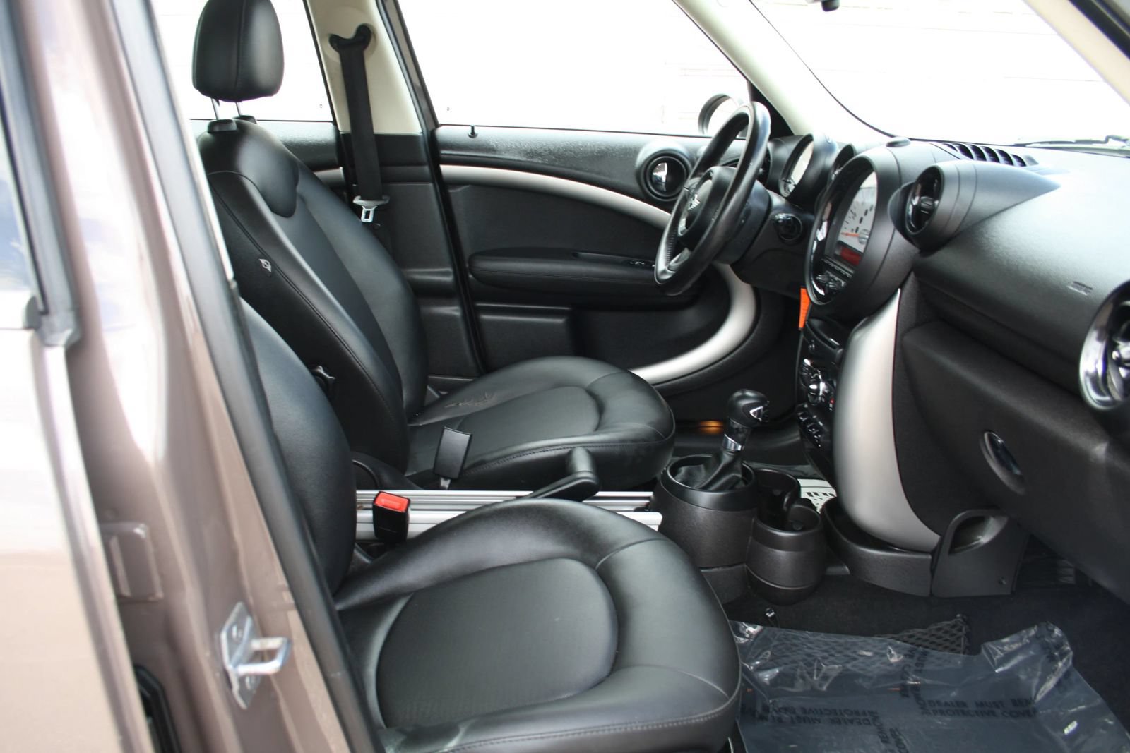 Used 2013 MINI Cooper Countryman FWD image 8
