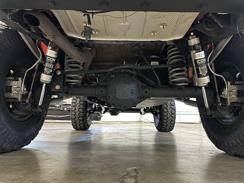Used 2015 Jeep Wrangler Rubicon w/ Power Convenience Group image 15