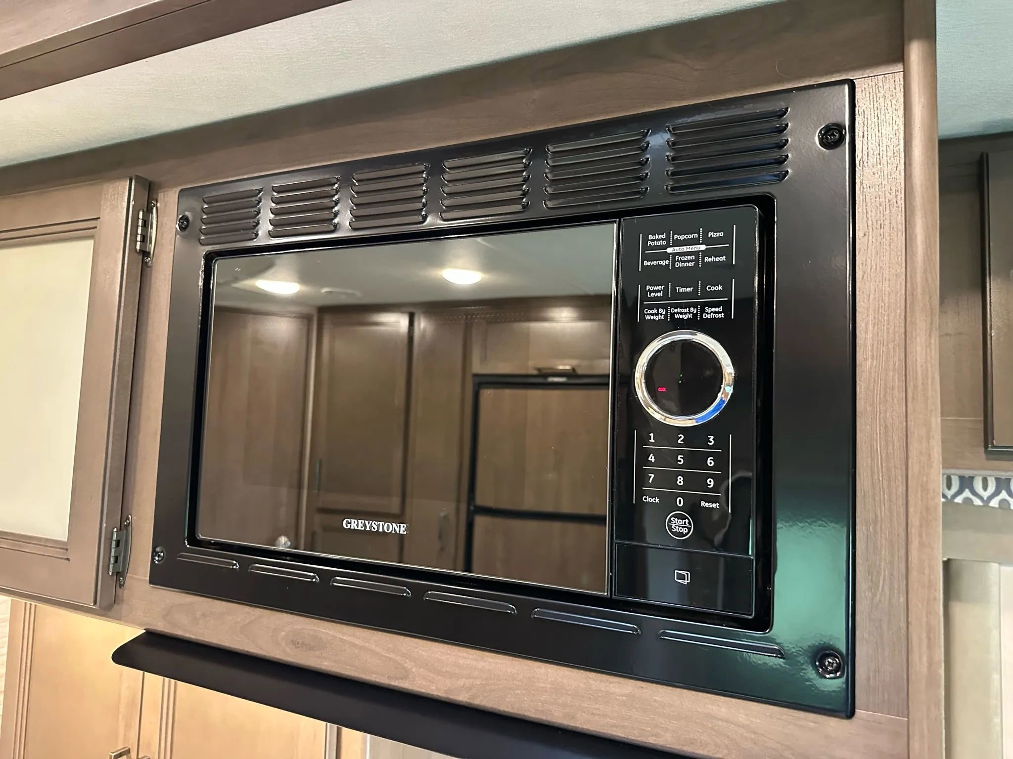 Used 2021 Ford E-450 and Econoline 450 Super Duty w/ Motorhome Prep Package image 63