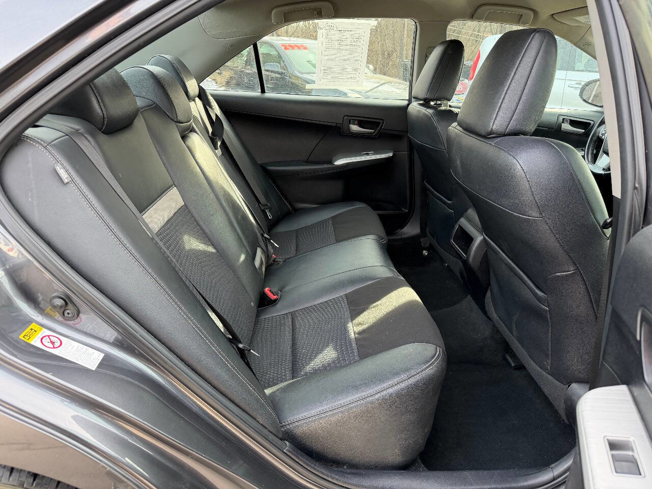 Used 2012 Toyota Camry SE image 11