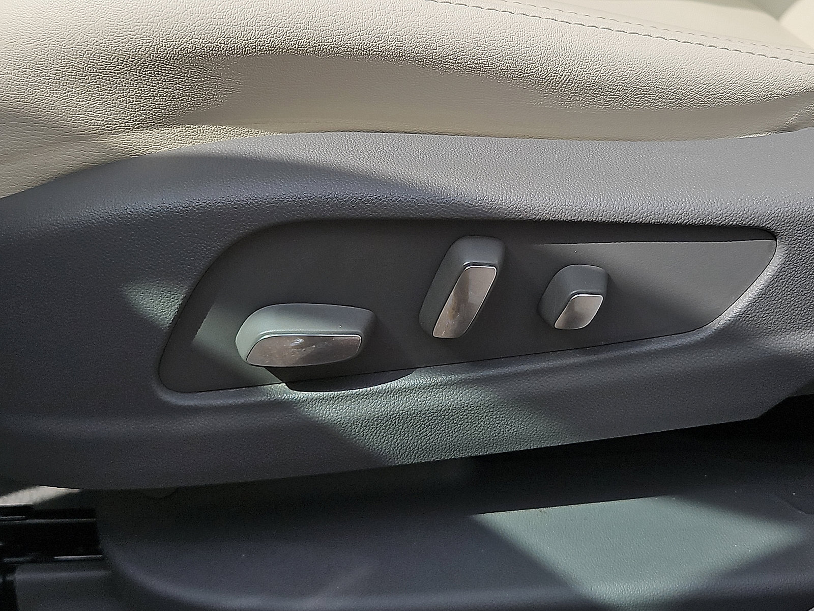 Used 2021 Cadillac XT5 Premium Luxury image 27