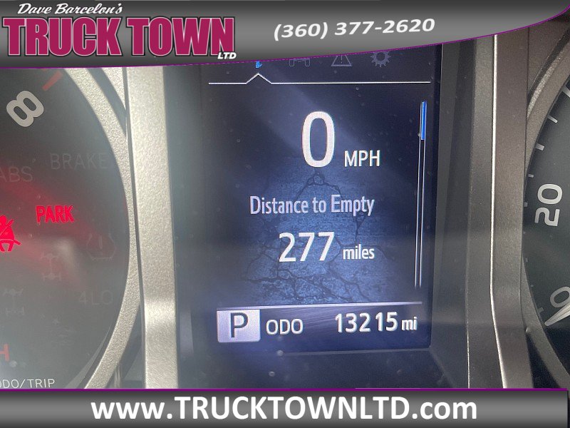 Used 2022 Toyota Tacoma SR5 w/ SR5 Appearance Package (SM) AWD/4WD image 20