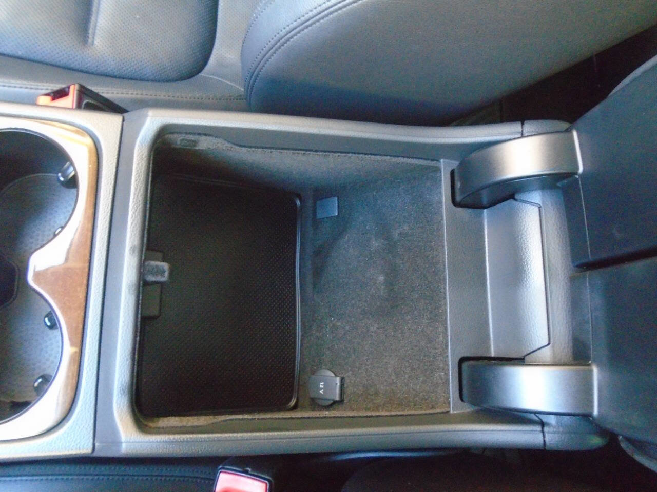 Used 2016 Volkswagen Touareg TDI image 47