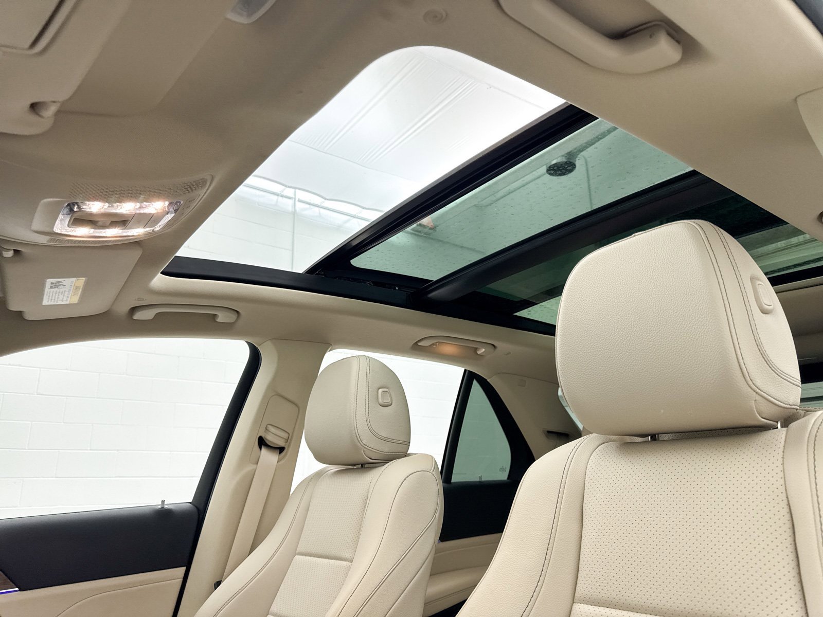 Used 2024 Mercedes-Benz GLE 450 4MATIC image 3