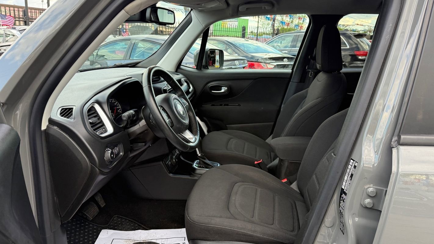 Used 2021 Jeep Renegade Latitude w/ Convenience Group image 8