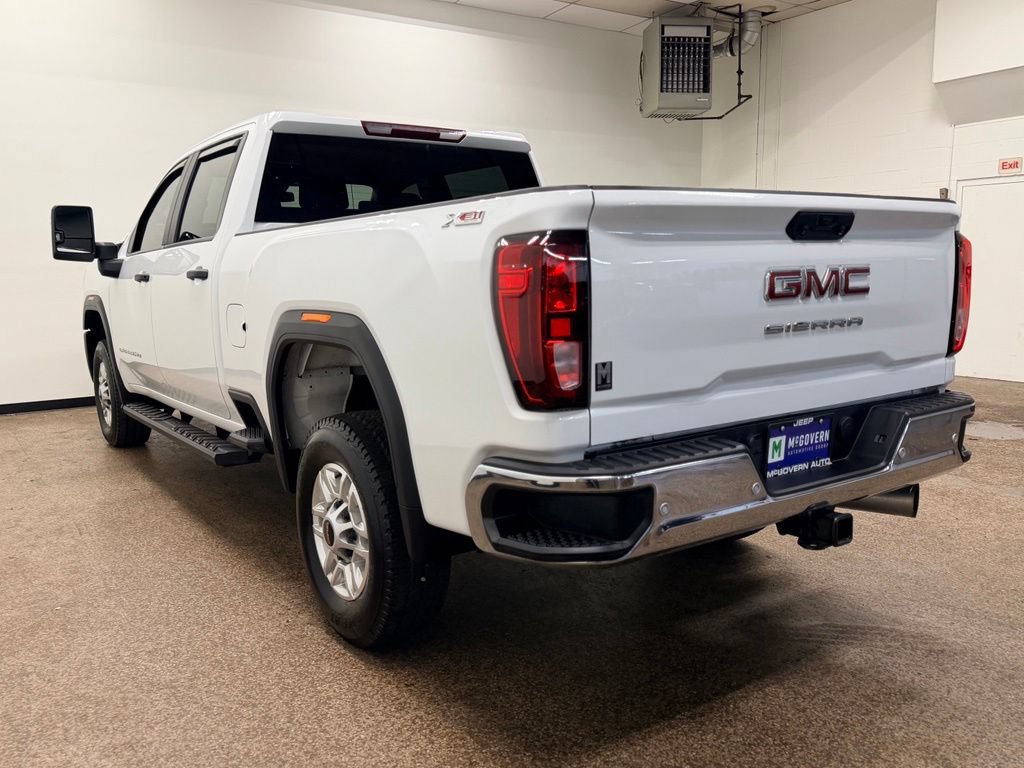 Used 2024 GMC Sierra 2500 Pro w/ 1SA Pro Safety Plus Package AWD/4WD image 3