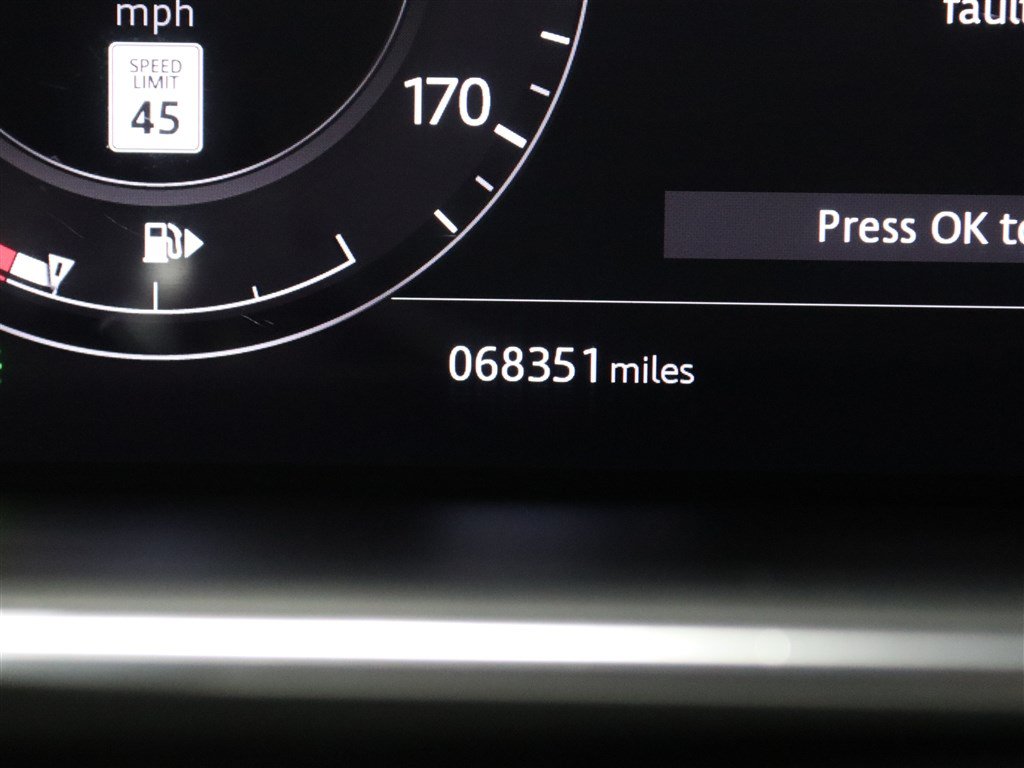 Used 2018 Land Rover Range Rover Supercharged AWD/4WD image 39