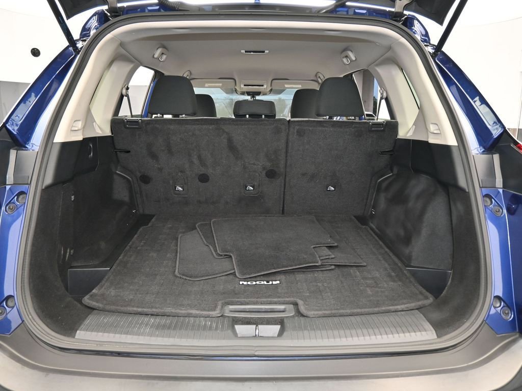 Used 2021 Nissan Rogue S image 33