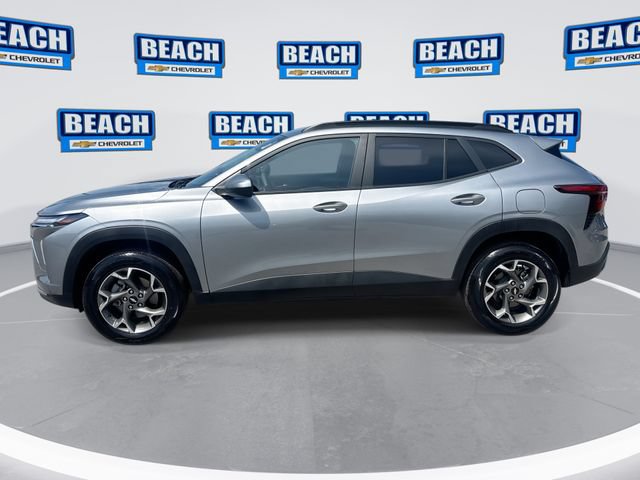 Used 2025 Chevrolet Trax LT FWD image 5