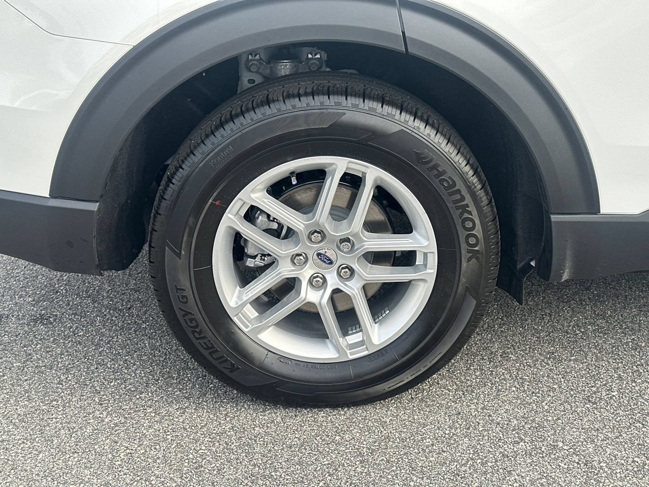 New 2026 Ford Explorer Active w/ Active Comfort Package RWD image 17