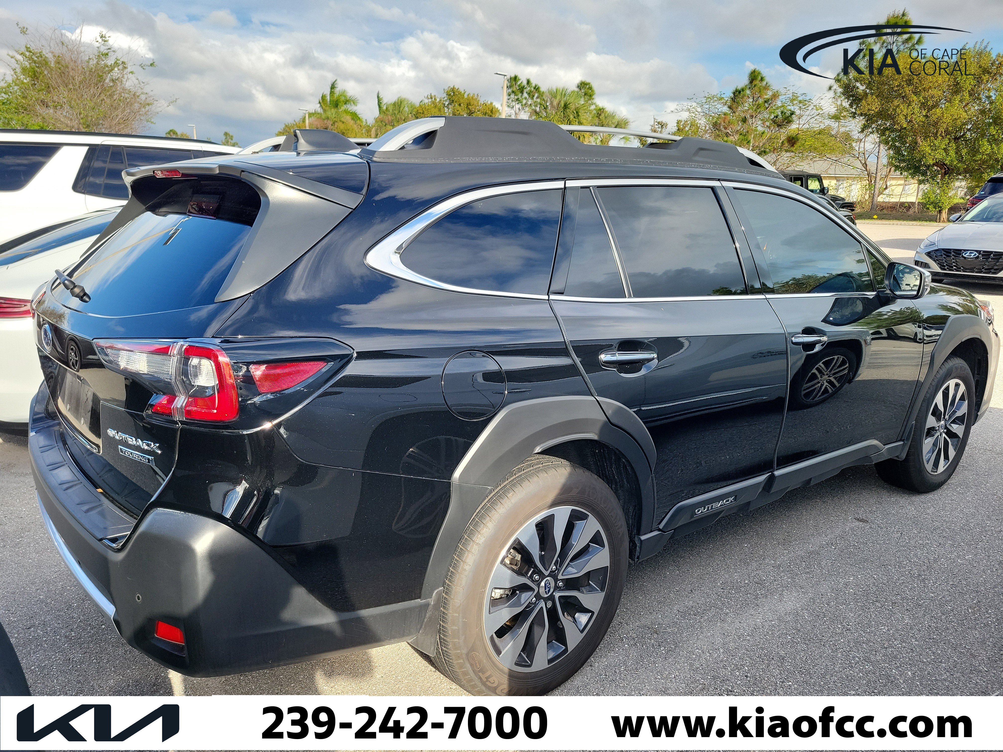 Used 2025 Subaru Outback Touring w/ Popular Package #2 image 10