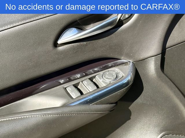 Certified 2023 Cadillac XT4 Luxury w/ Cold Weather Package image 17