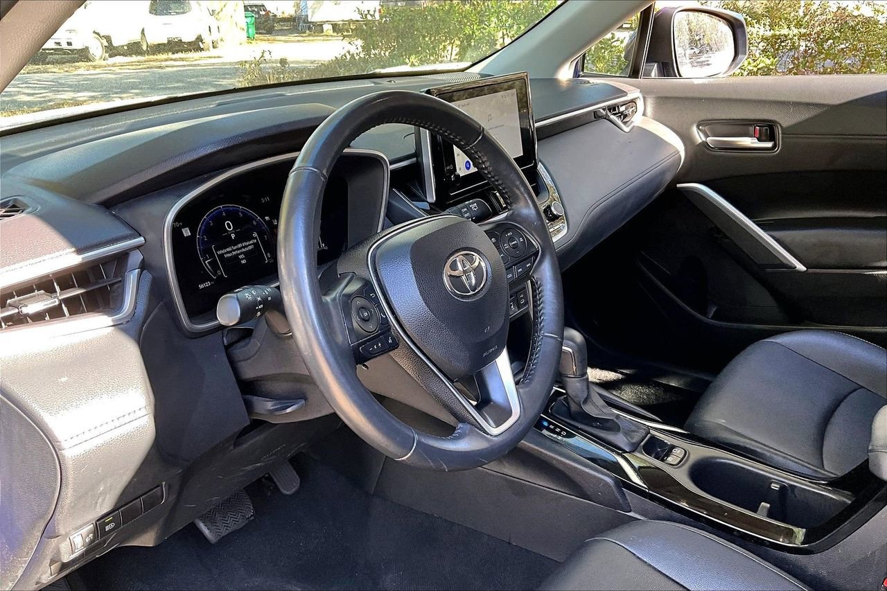 Used 2024 Toyota Corolla Cross XLE image 14