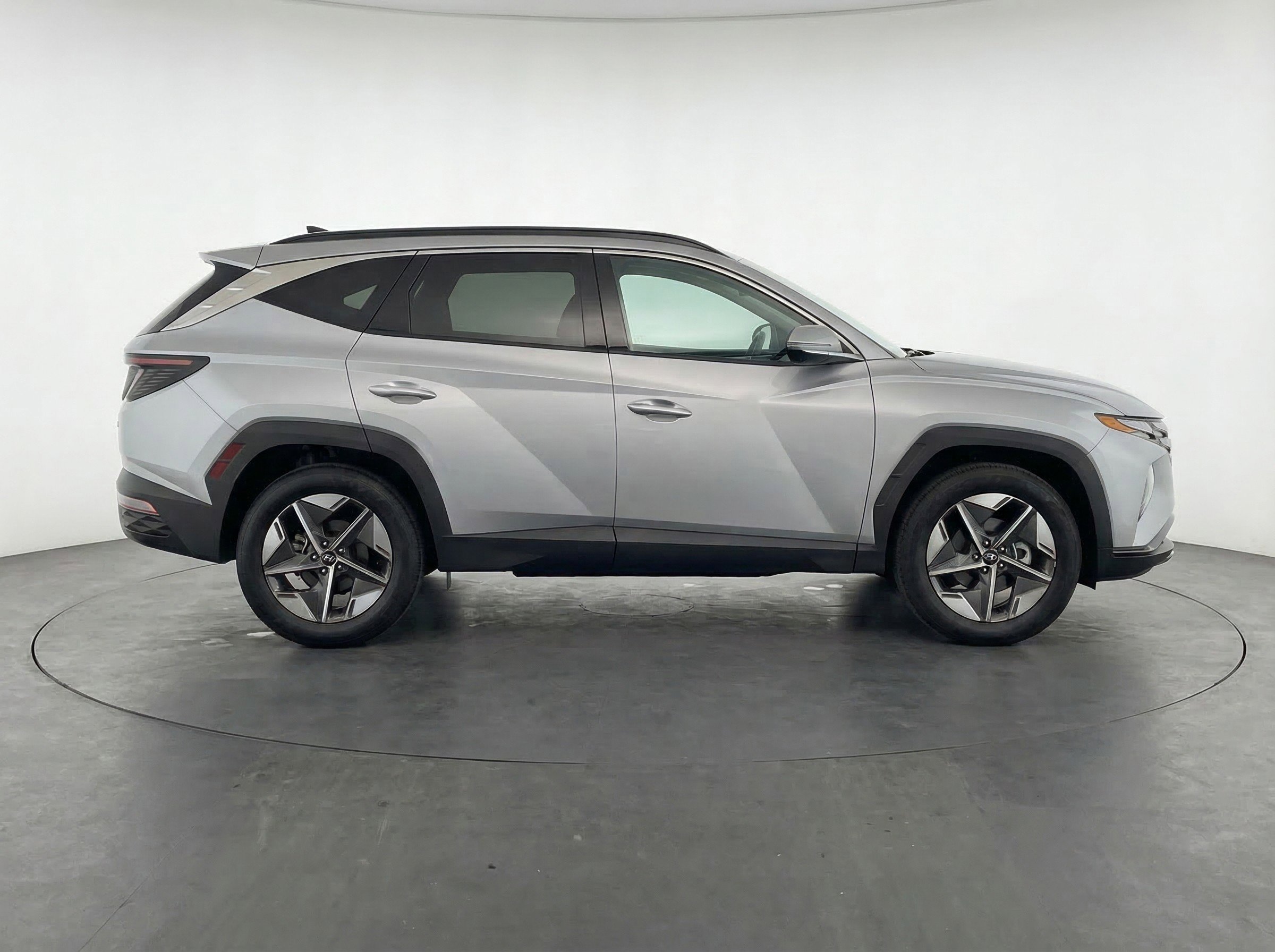 Used 2025 Hyundai Tucson SEL AWD/4WD image 11