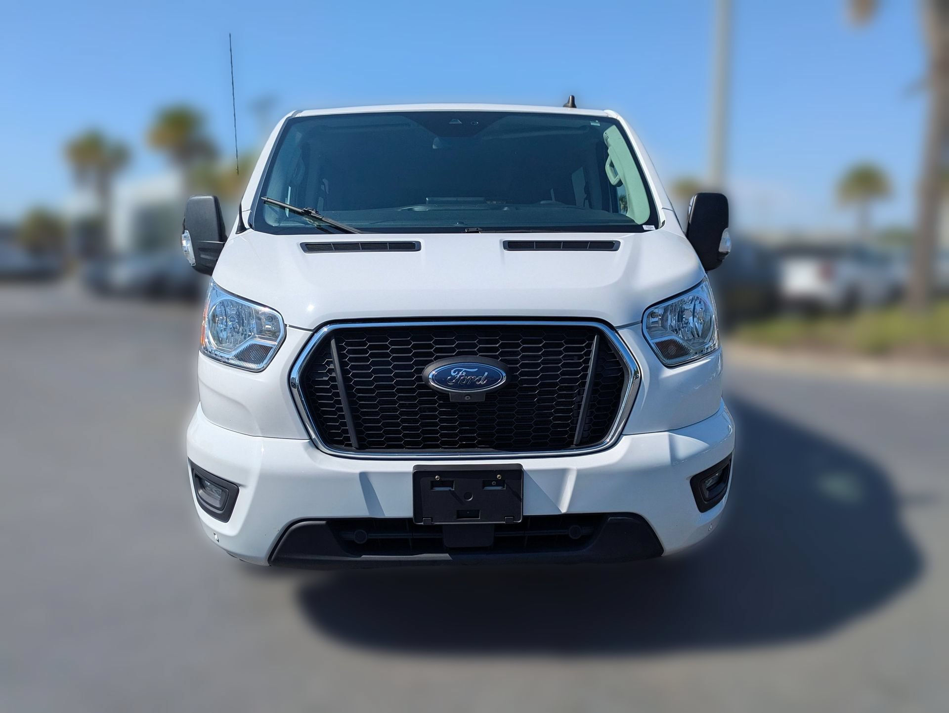 Used 2022 Ford Transit 350 XLT RWD image 10