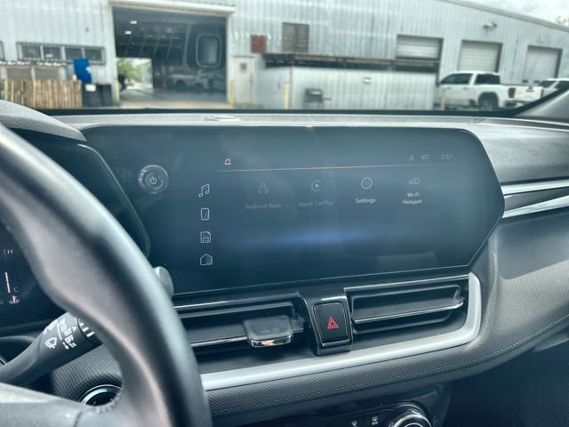 Certified 2025 Chevrolet TrailBlazer LT w/ LT Cold Weather Package image 13