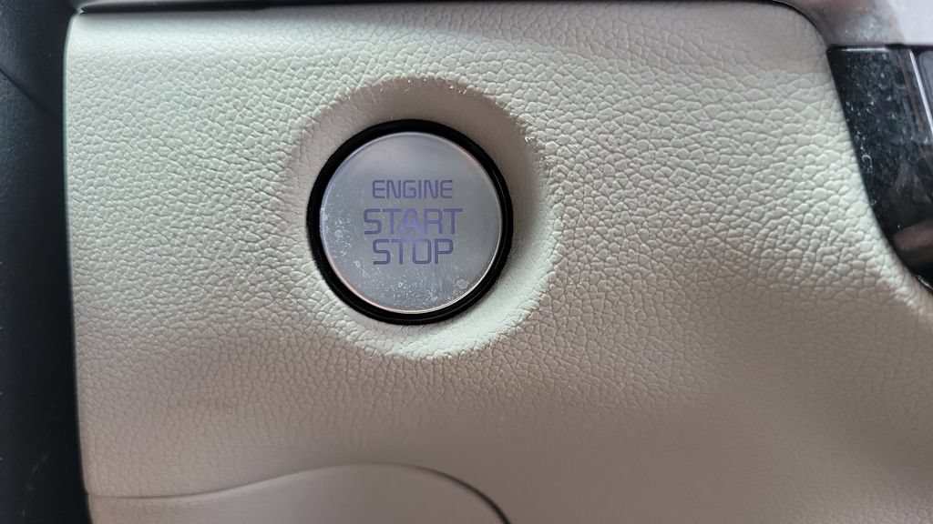 Used 2024 Kia Sorento S FWD image 23