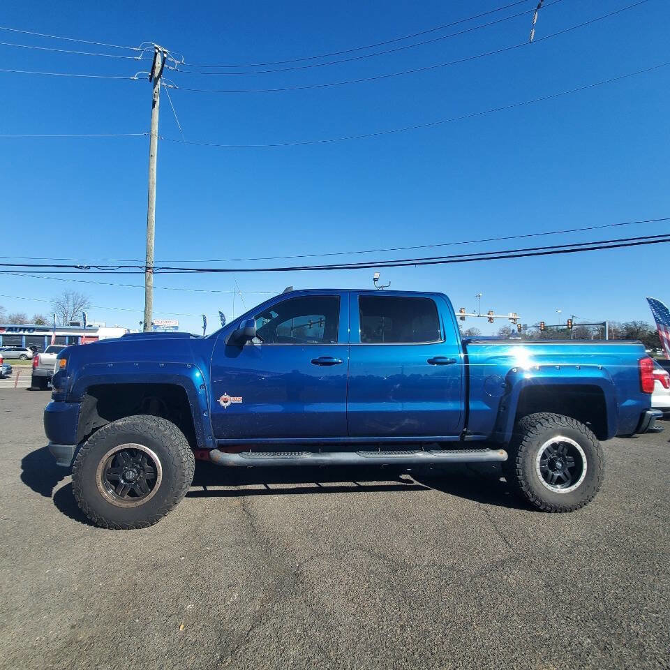 Used 2017 Chevrolet Silverado 1500 LT w/ All Star Edition image 2