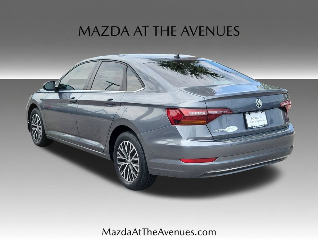 Used 2019 Volkswagen Jetta SE w/ Cold Weather Package FWD image 5